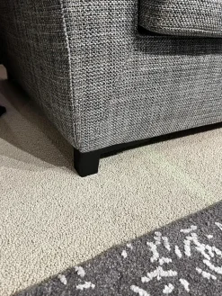 Ecksofa Hailey Stoff Chameleon Salvia 4145 085 Grau Fuß Matt Schwarz Pulverbeschichtet