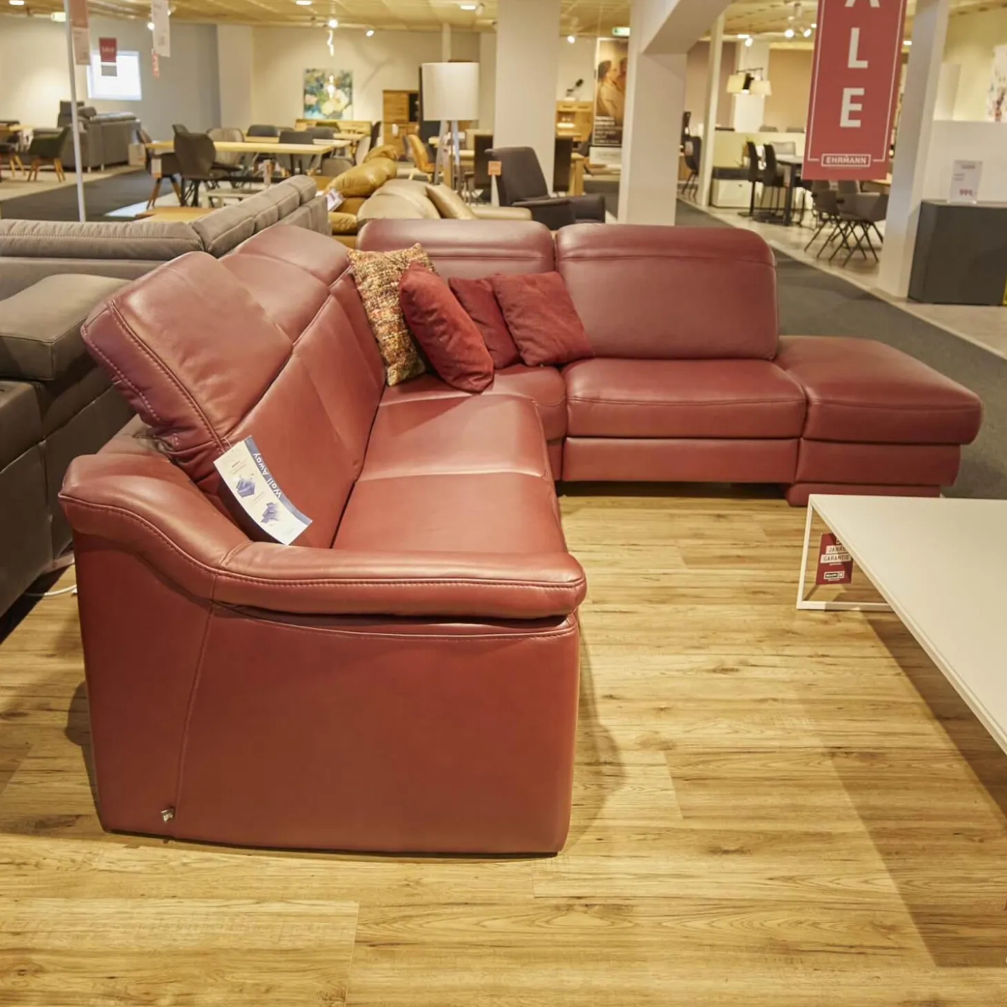 Ecksofa IL 4052 Leder Credo Barolo Rot mit motorischen Funktionen