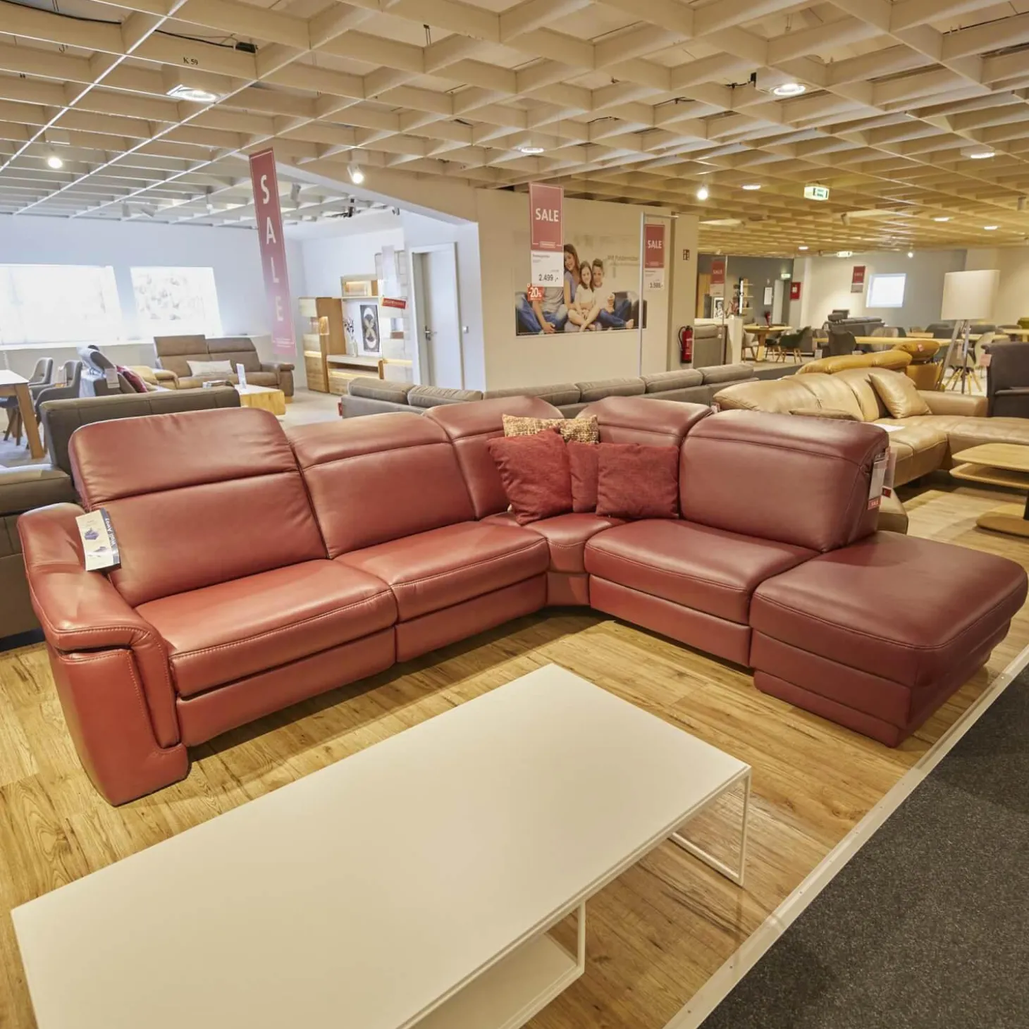 Ecksofa IL 4052 Leder Credo Barolo Rot mit motorischen Funktionen