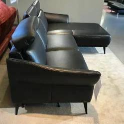 Ecksofa Justus Leder WL Black Schwarz mit motorischer Relaxfunktion