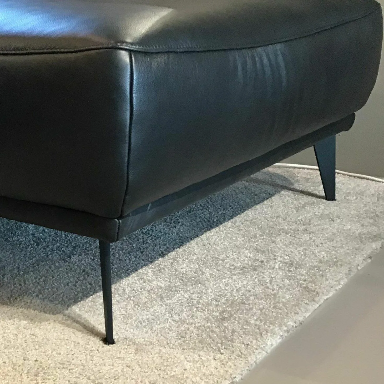 Ecksofa Justus Leder WL Black Schwarz mit motorischer Relaxfunktion