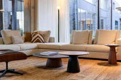 Ecksofa Living Landscape 755 Bezug Curly Ivory 02CU Beige Creme Sockel Massivholz Buche Schwarz Lackiert Ohne Sessel Couchtische Dekoration Sowie Lampen