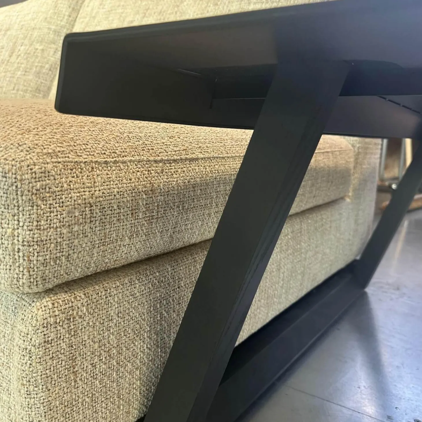 Ecksofa Living Landscape 755 Stoff Sorel 7871 Smoke Quartz Grau Beige Sockel Buche Schwarz Lackiert Mit Tischelement