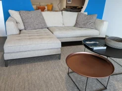 Ecksofa Lucrezia Soft Stoff Solaris 300 Tortora Beige mit 5 Kissen