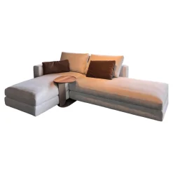 Ecksofa Marlo Stoff Gioia Seidengrau Holzfüße Buche Mit Drehsitz Und Beistelltisch Ava Platte Nussbaum Massiv