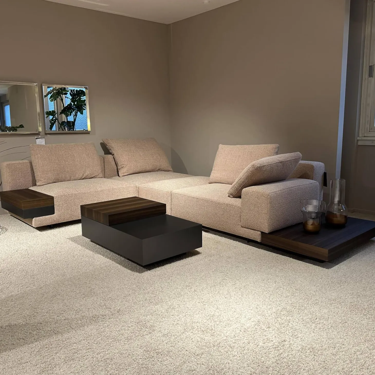 Ecksofa Marteen Stoff ZF673 Rosa Untergestell Zinn mit Couchtisch