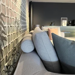 Ecksofa Mell Lounge 48213 Stoff 10064 Chalk Grau Metallgestell Verchromt Inklusive Kissen