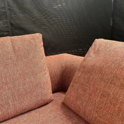 Ecksofa Mell Lounge Stoff 9202 Dunkelrot Fußrahmen Verchromt mit 3 Rückenkissen