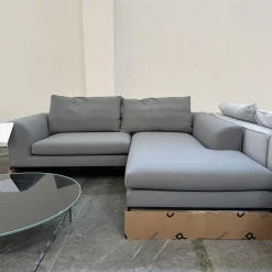 Ecksofa Mell Lounge Stoff 7208 Steingrau Grau Fußrahmen P120 Pulverbeschichtet Schwarz