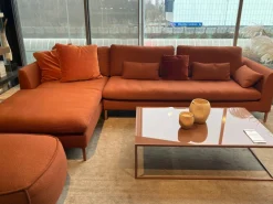 Ecksofa Mioko Stoff 24 Kupferbraun mit 5 Kissen