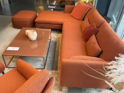 Ecksofa Mioko Stoff 24 Kupferbraun mit 5 Kissen