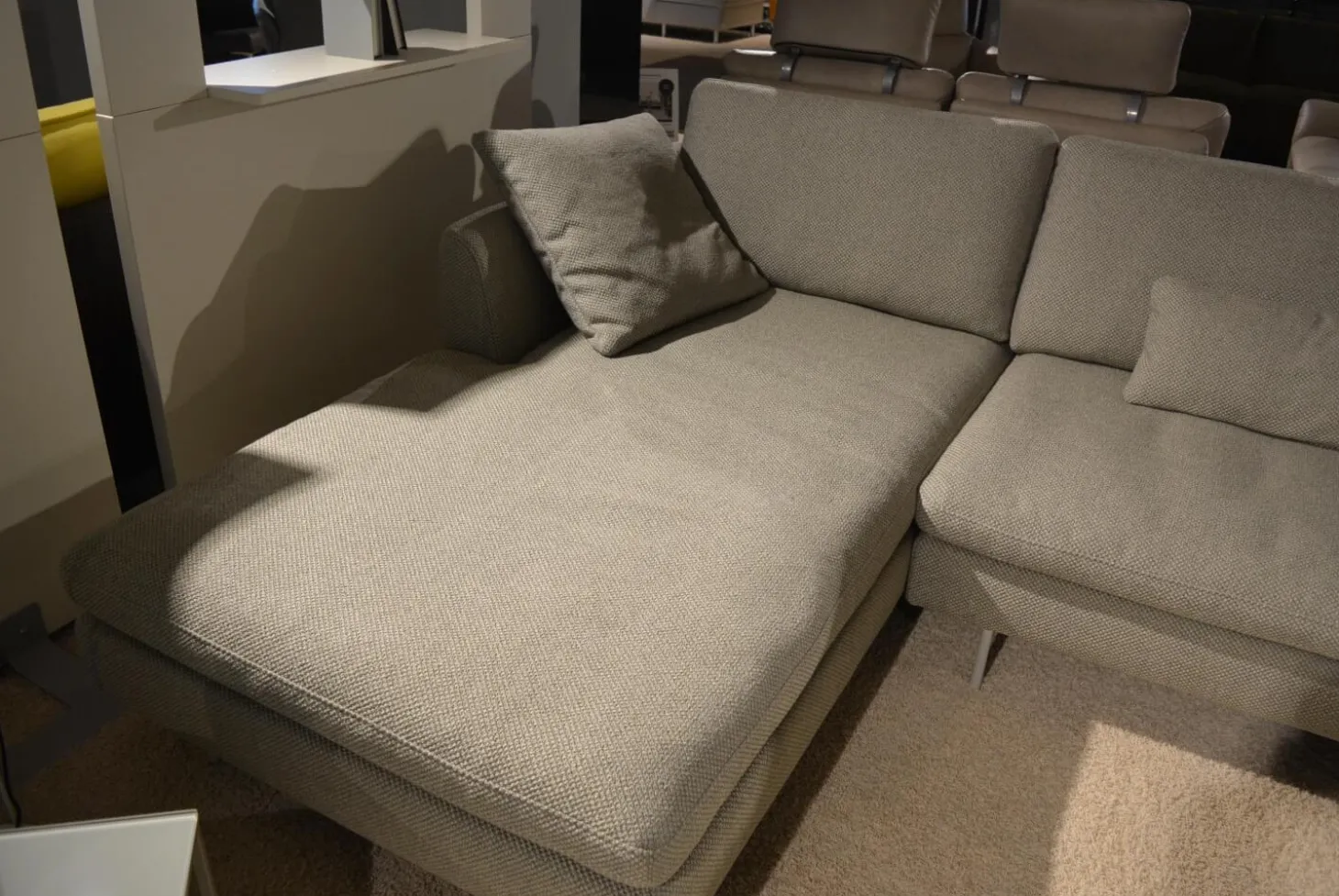 Ecksofa Mioko Stoff 24.351 Steingrau Grau Füße Stahl Pulverbeschichtet Grau Inklusive Kissen