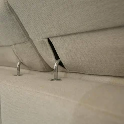 Ecksofa MM ZE1161 Stoff Calido Ecru Grau Metallfüße Schwarz Mit Motorischer Wallaway Funktion