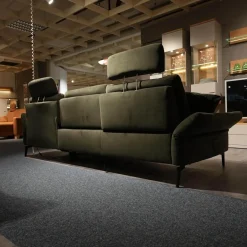 Ecksofa MM ZE1156 Stoff Salsa Olive Grün Metallfuß Schwarz Mit Motorischer Sitztiefenverstellung Und Schlaffunktion