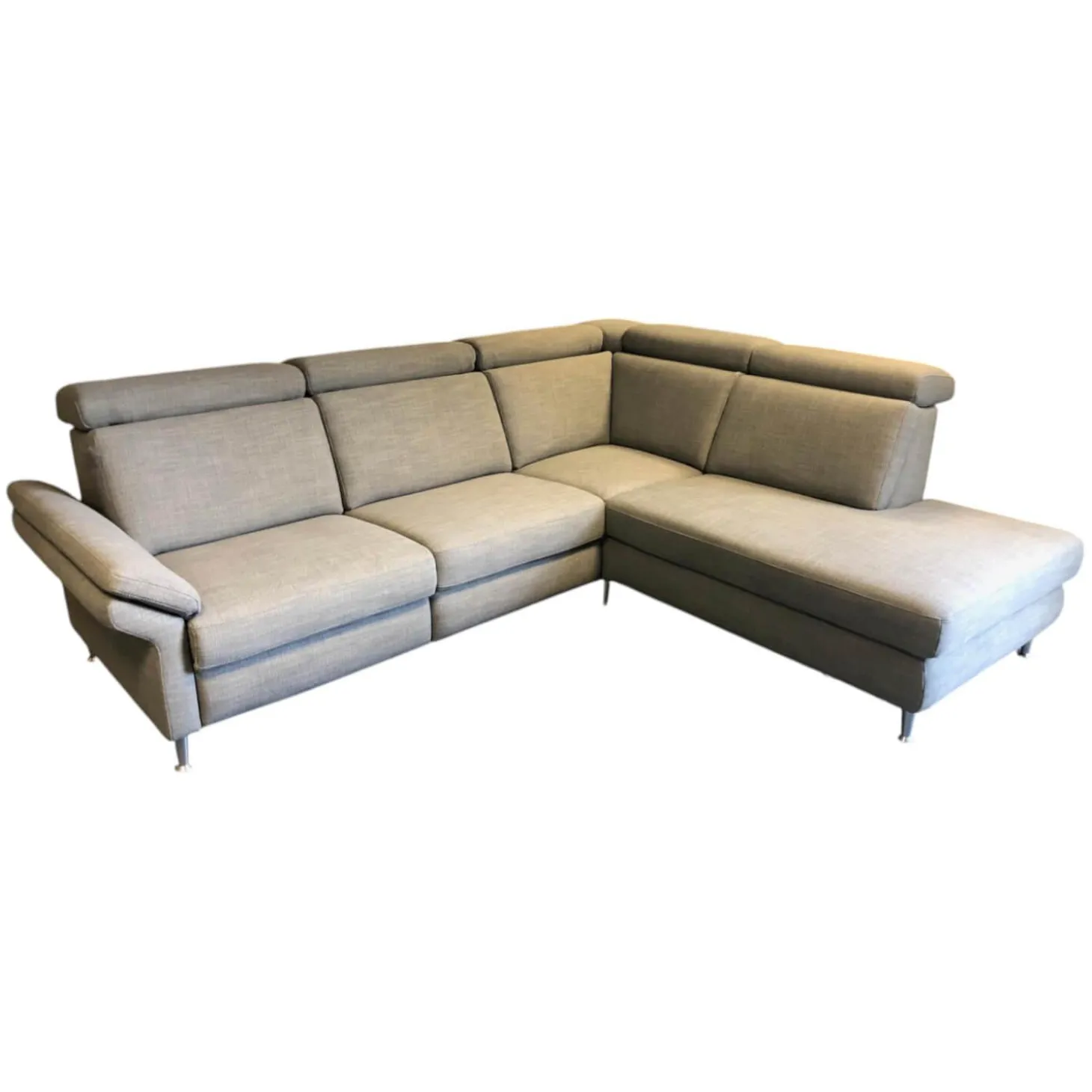 Ecksofa Modell 1073 Stoff Picasso Stone Metallfüße Aluminium Rund Glänzend mit Verstellfunktionen