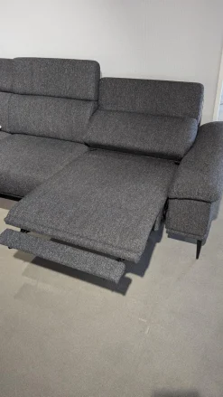 Ecksofa Moon Stoff Sneak 67 Anthrazit Füße Metall Schwarz Matt Mit Elektrischer Wallfree Relaxfunktion