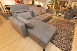 Ecksofa Moule Medium Bezug Leder Taron 5668 0095 Grau Kufen Schwarz Pulverbeschichtet Mit Verstellbarer Rückenlehne