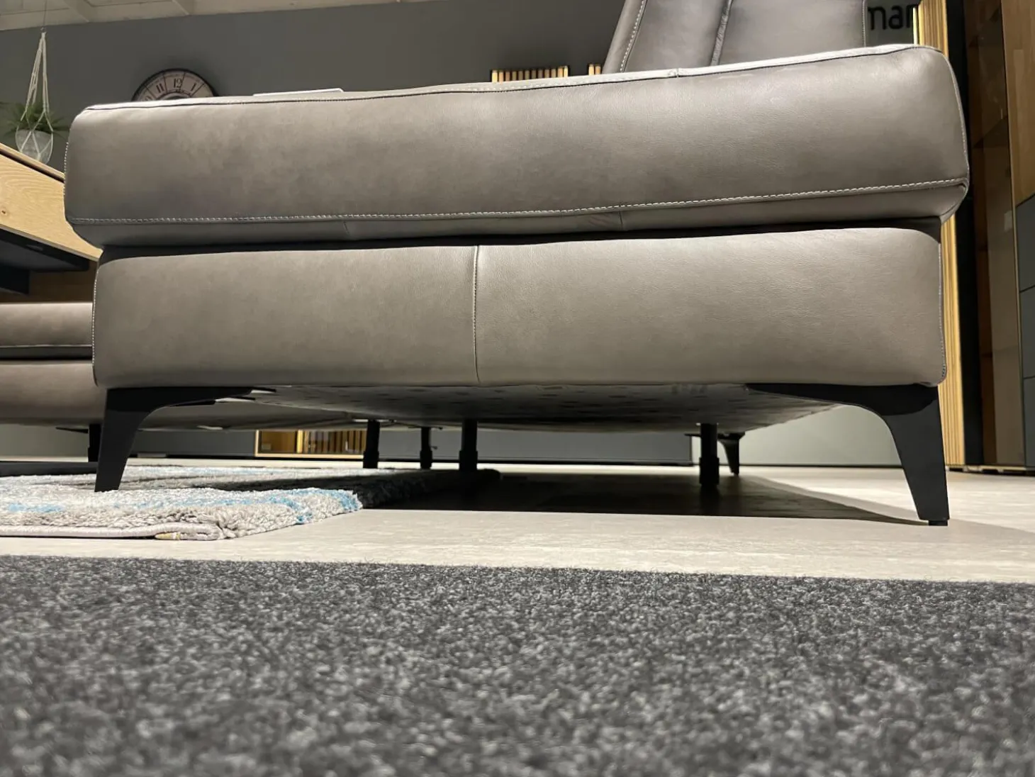 Ecksofa MR 9120 R Leder Kenia Grey Grau Füße 01BL Black Schwarz