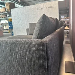 Ecksofa Muud Stoff Bogar 7830 Nightshade Grau Kufen Metall Matt Schwarz Pulverbeschichtet Mit Hocker