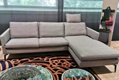 Ecksofa Nelson Stoff U2288F Hellgrau Metallfüße Schwarz Mit Klappbaren Armlehnen