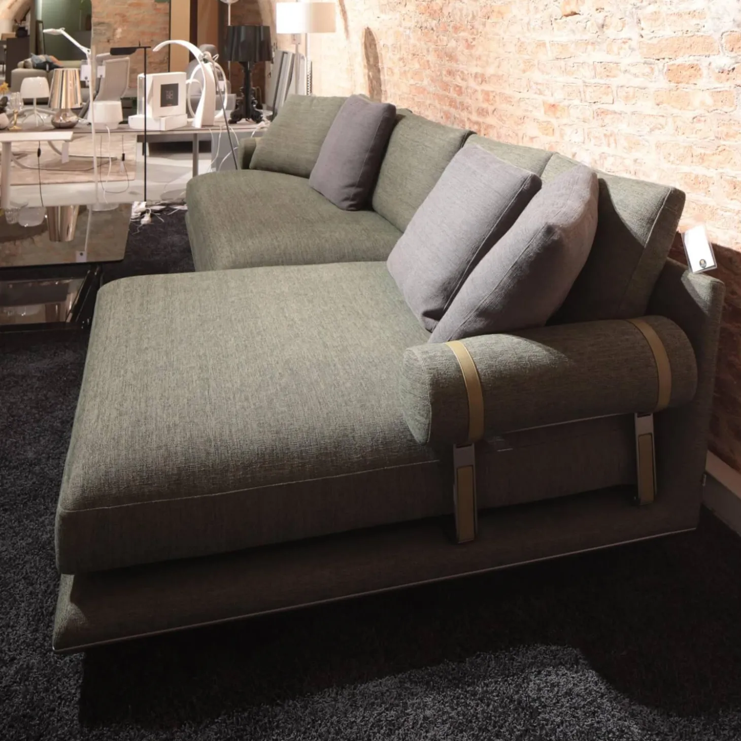 Ecksofa Noonu Stoff Sara Olivgrün 2625435 Grün Gestell Hartzinn Lackiert Mit Kissen