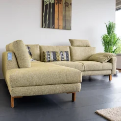 Ecksofa Omega Stoff 16 Rado 32 Hellgrün Füße Eiche Geölt Inklusive Kopfstütze