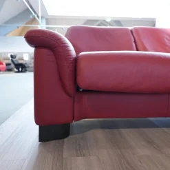 Ecksofa Paradies Leder Paloma Cherry Rot Fuß Buche Wenge Schwarz Mit Kissen Und Couchtisch