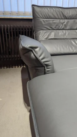 Ecksofa Peimann Leder Mercury Fango Grau Metallkufen Schwarz Matt