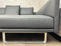 Ecksofa Prime Time 490 10 Leder Miami Schwarz Gestell Aluminium Hochglanz Poliert Inklusive Kissen mit der legendären Schwenkfunktion