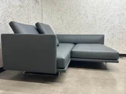 Ecksofa Prime Time 490 10 Leder Miami Schwarz Gestell Aluminium Hochglanz Poliert Inklusive Kissen mit der legendären Schwenkfunktion