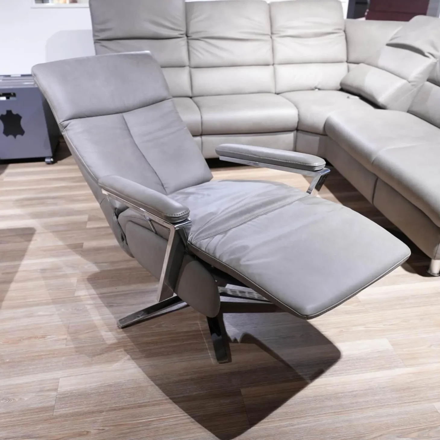 Ecksofa Relaxa 5 5 Leder Evita Smoke Grau Fuß Alusäulen Inklusive Drehsessel Komfort 3.0