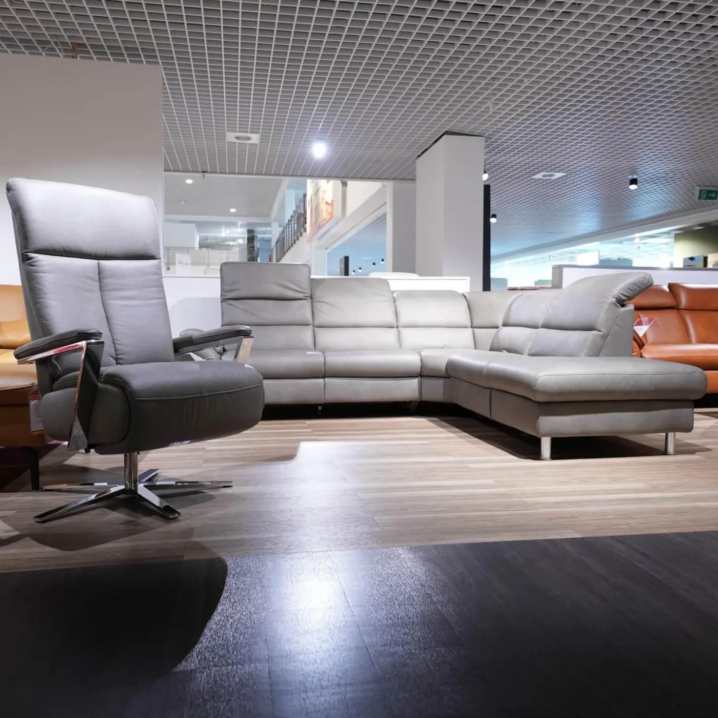 Ecksofa Relaxa 5 5 Leder Evita Smoke Grau Fuß Alusäulen Inklusive Drehsessel Komfort 3.0