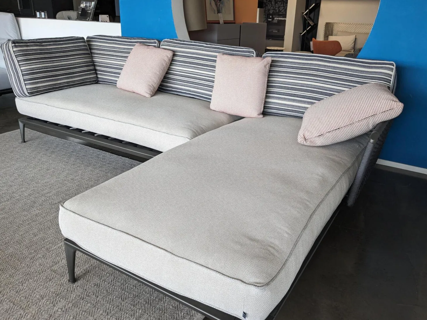 Ecksofa Ribes Outdoor Stoff Elisir Nature mit 7 Kissen