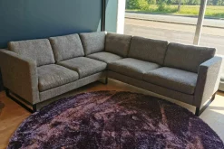 Ecksofa Sacco Stoff Carlucci Di Chivasso Beige Grau Meliert Kufen Metall Schwarz Lackiert
