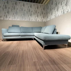 Ecksofa Timeless 7141 5453 Bezug Stoff Trend Light Blue Hellblau Metallfuß Chrombeschichtet Mit Kopfstütze