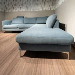 Ecksofa Timeless 7141 5453 Bezug Stoff Trend Light Blue Hellblau Metallfuß Chrombeschichtet Mit Kopfstütze