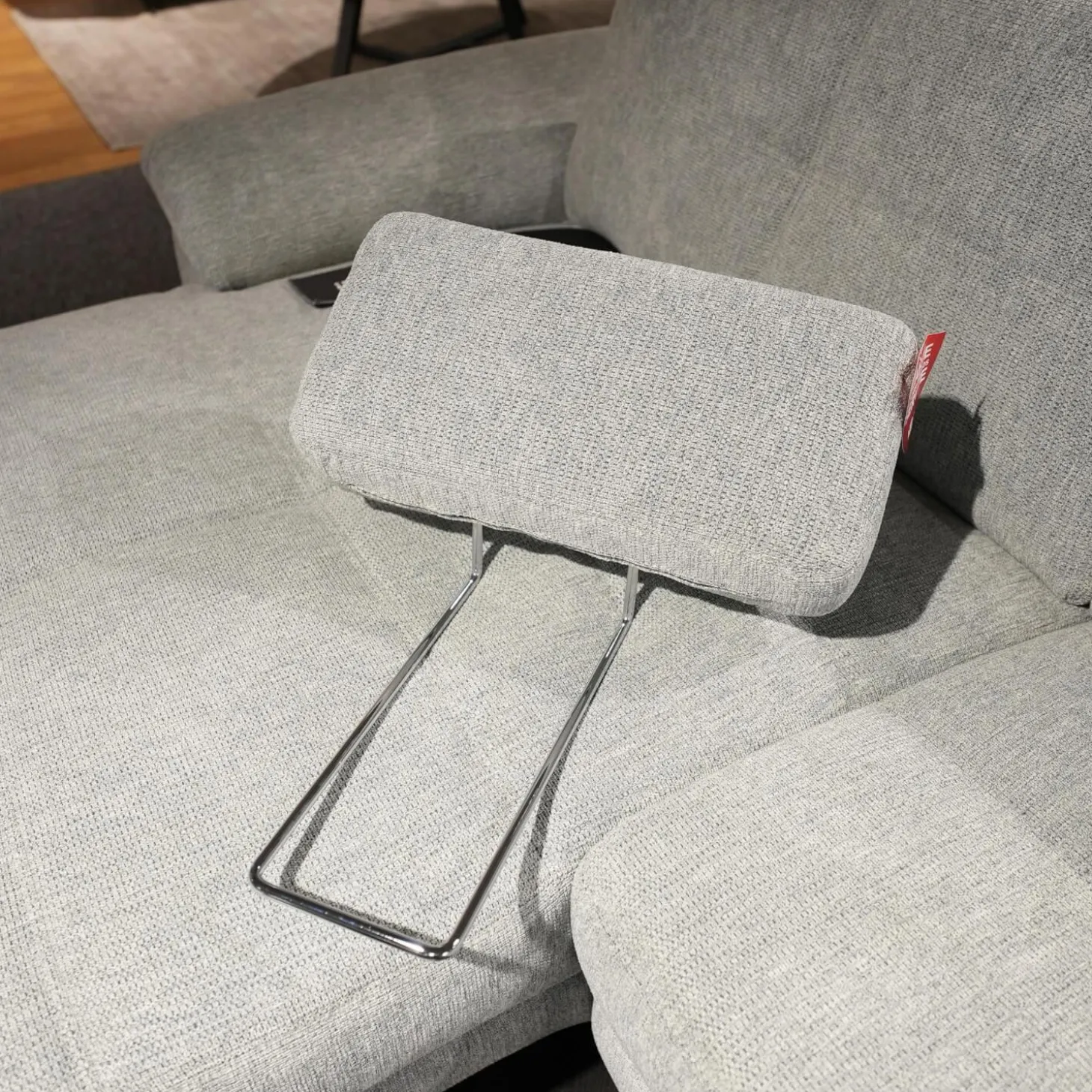 Ecksofa Viva 246 Stoff Famous Frost Grey Grau Metallfuß 865 Schwarz Matt Inklusive Kopfstütze