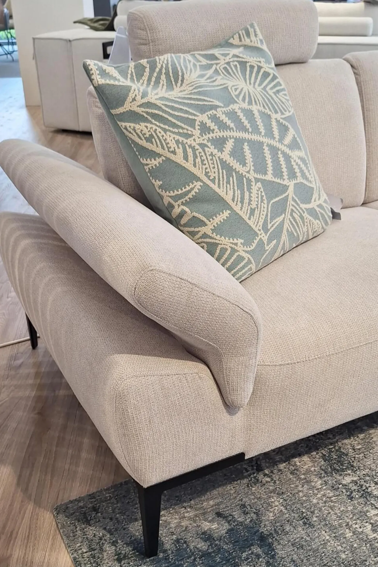Ecksofa Wave Stoff Wandoo Naturelle Beige Füße Schwarz Lackiert
