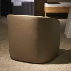 Einzelsessel Classic Leder 43.560 Fango Braun mit Drehteller