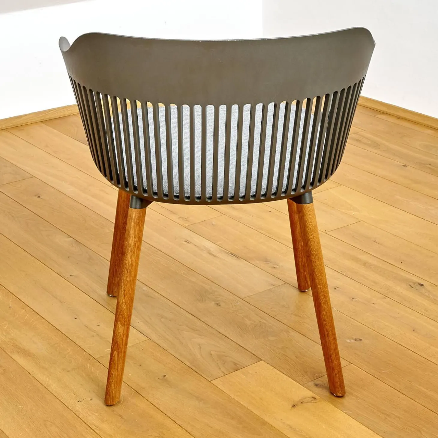 2er Set Armlehnstuhl Aiir Kunststoff Pepper Grau Füße Teak