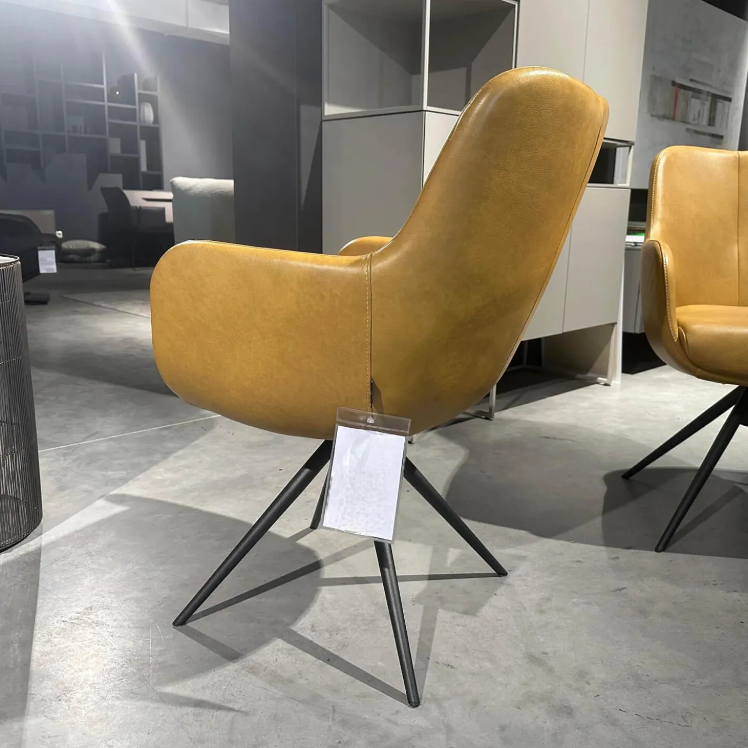 3er Set Armlehnstuhl Mis Leder Bolf Kurkuma Gelb Gestell Metall Anthrazit Mit Kunststoffgleitern