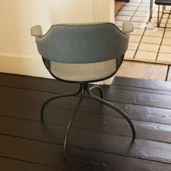 2er Set Armlehnstuhl Showtime Mit Armauflage Sitzschale Schwarz Lackiert Matt Sitz Medley Y03 Grau Gestell Matt Schwarz Drehbar