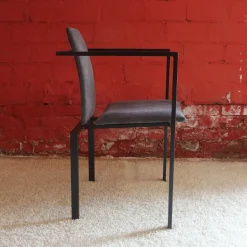 4er Set Armlehnstuhl Trik Bezug Alcantara Leder Grau Gestell Metall Schwarz