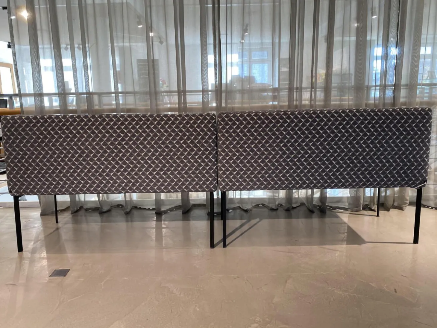 2er Set Bank Juna Stoff Diamante Grigio Grau Fuß Stahl Schwarz Gepulvert