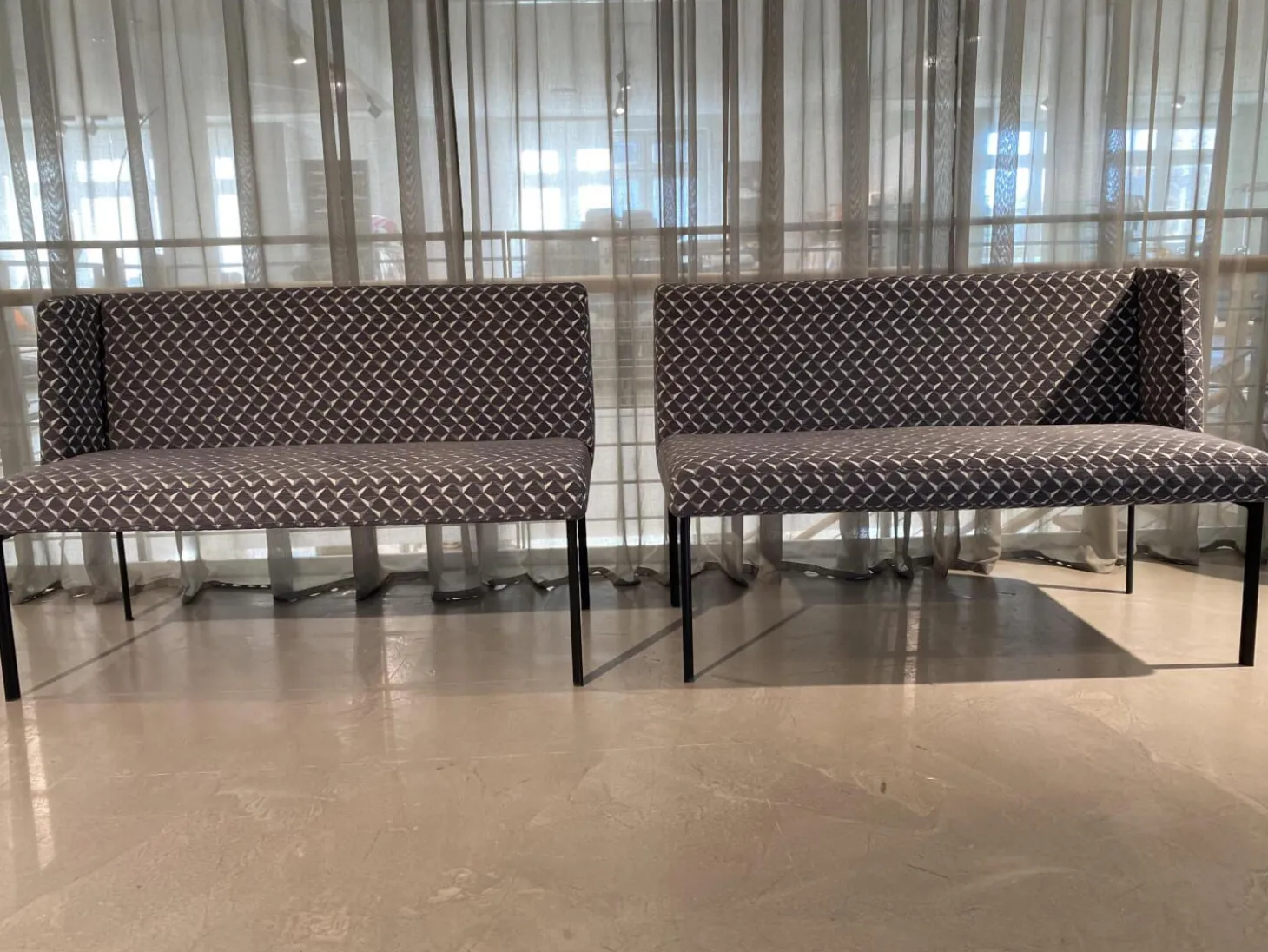 2er Set Bank Juna Stoff Diamante Grigio Grau Fuß Stahl Schwarz Gepulvert