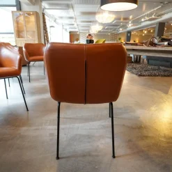 6er Set Esszimmerstuhl Leder Farbe Haselnuss Beine Metall Schwarz Lackiert