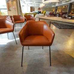 6er Set Esszimmerstuhl Leder Farbe Haselnuss Beine Metall Schwarz Lackiert