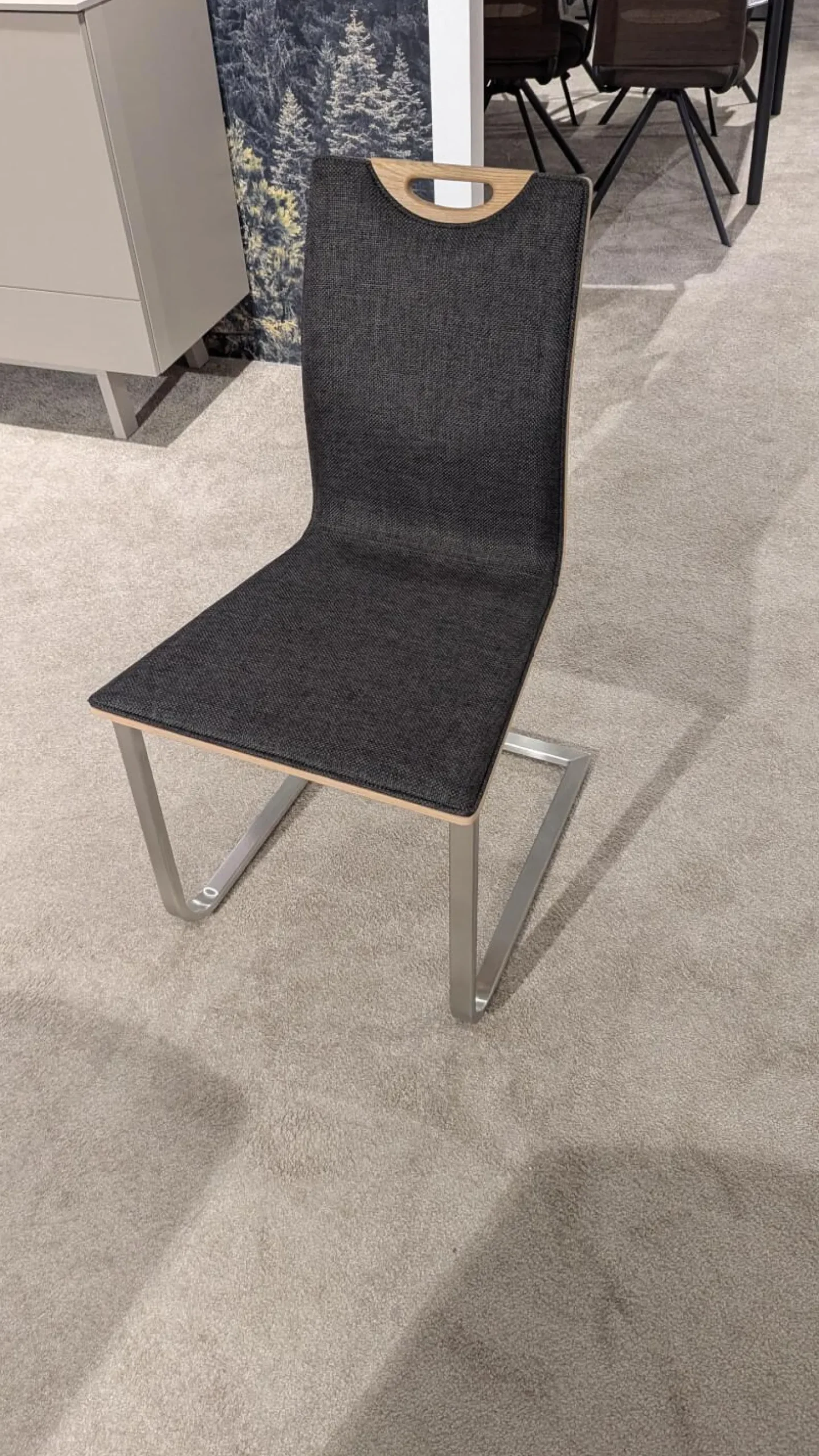 4er Set Freischwinger Lena Stoff Florida 122 Schwarz Rücken Balkeneiche Natur Gestell Metall Edelstahloptik