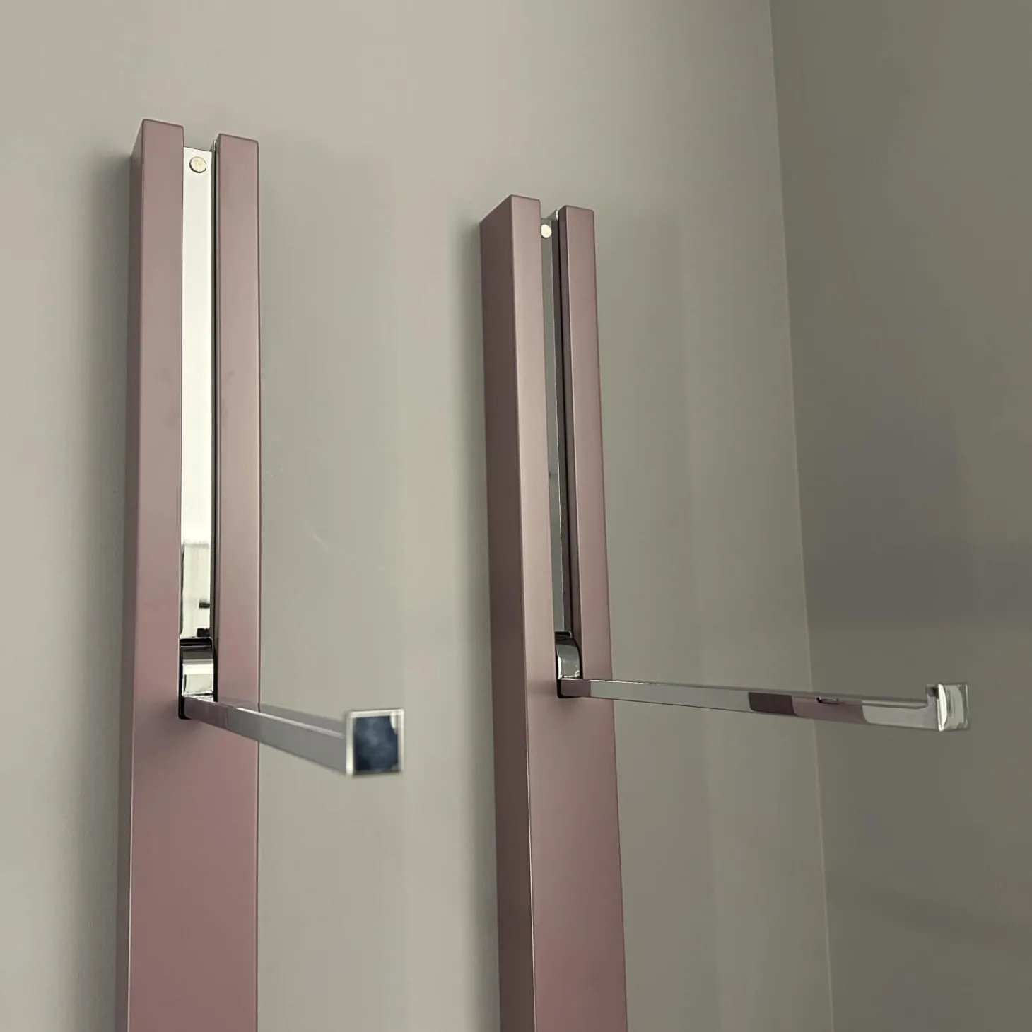 2-er Set Garderobe Line VSC1730.52.90 Chrom Lack 52 Mauve Mit Ausklappbarer Stange