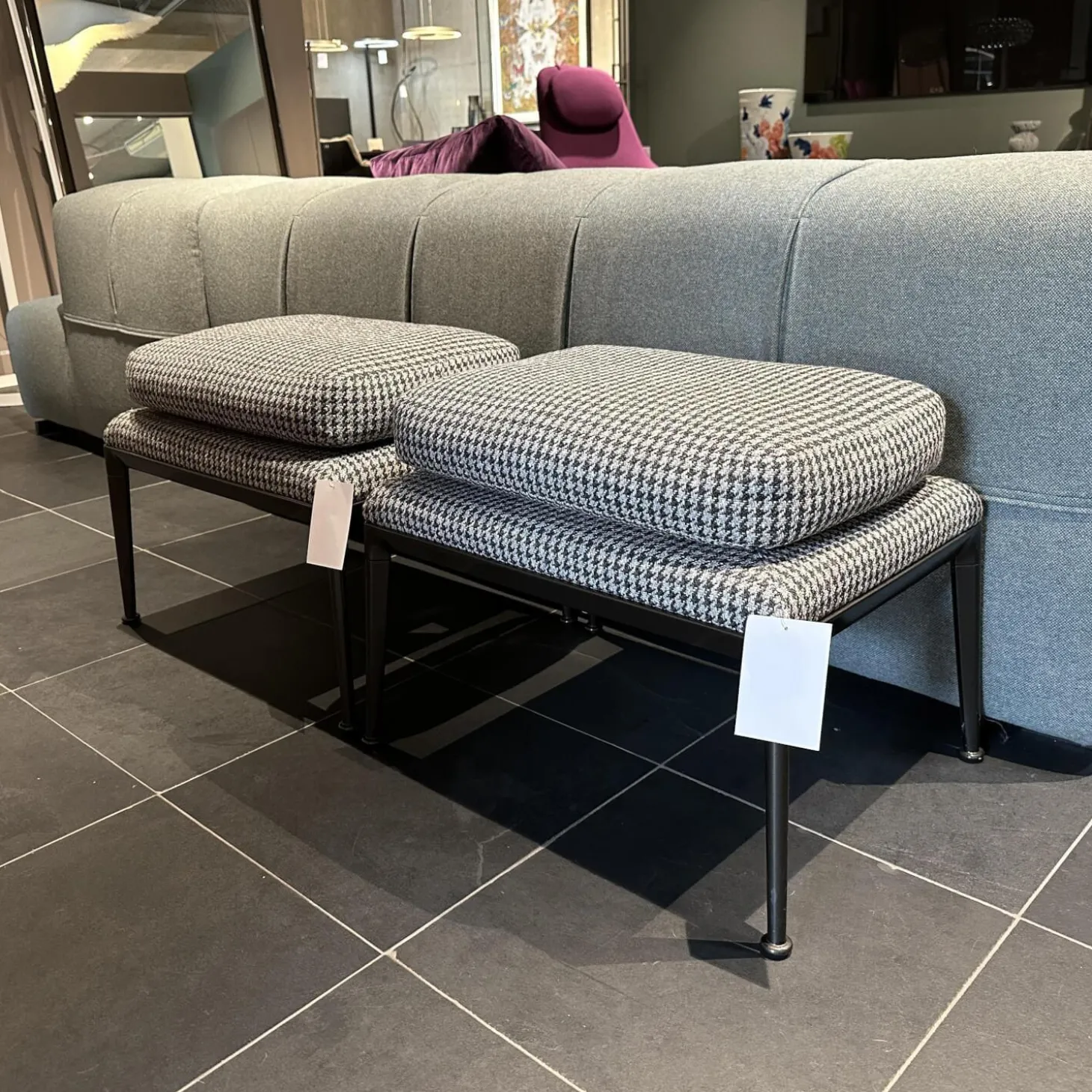 2-er Set Hocker Mirto Stoff Scozia 2489151 Grau Füße Schwarzchrom Lackiert